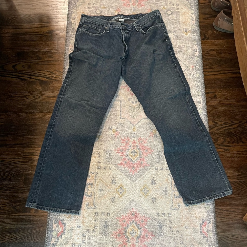 Eddie Bauer Men's Black Relaxed Straight-Leg Jeans